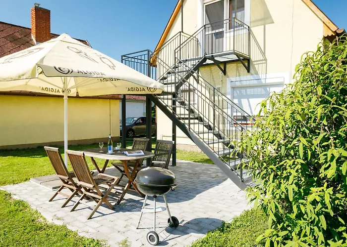 Nyaraló Emi By Interhome