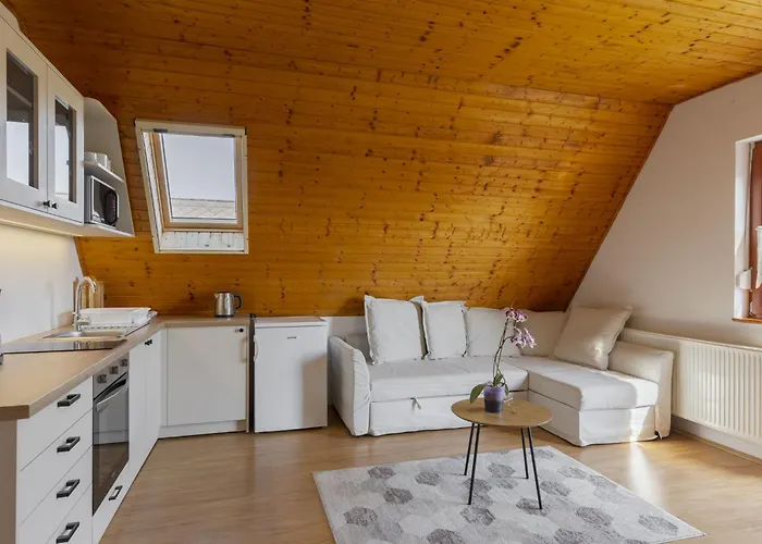 Emi By Interhome バダチョニトマイ